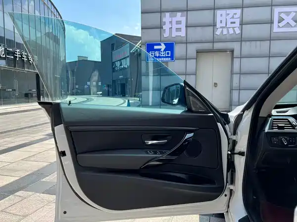 BMW 3 Series GT 2018