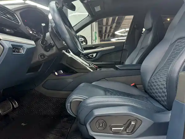 Lamborghini Urus 2020