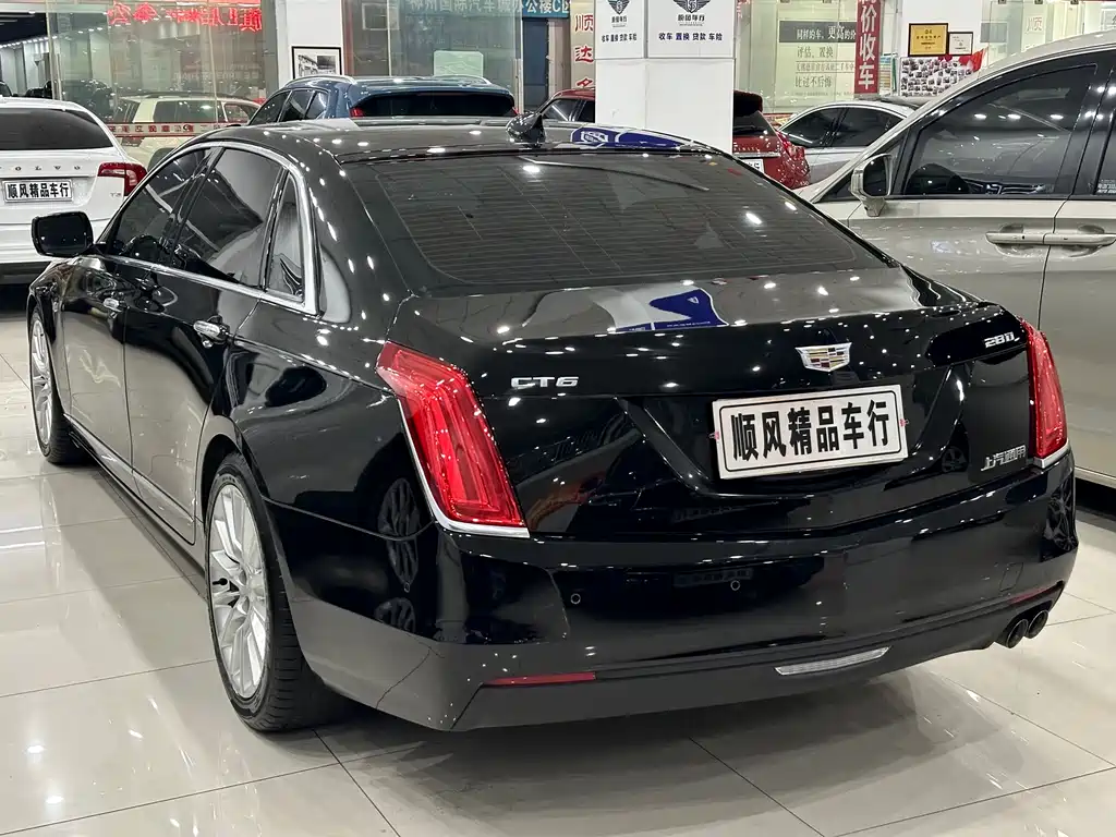 Cadillac CT6 2016 — фото 36