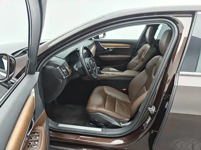Volvo S90 2018 — фото 11