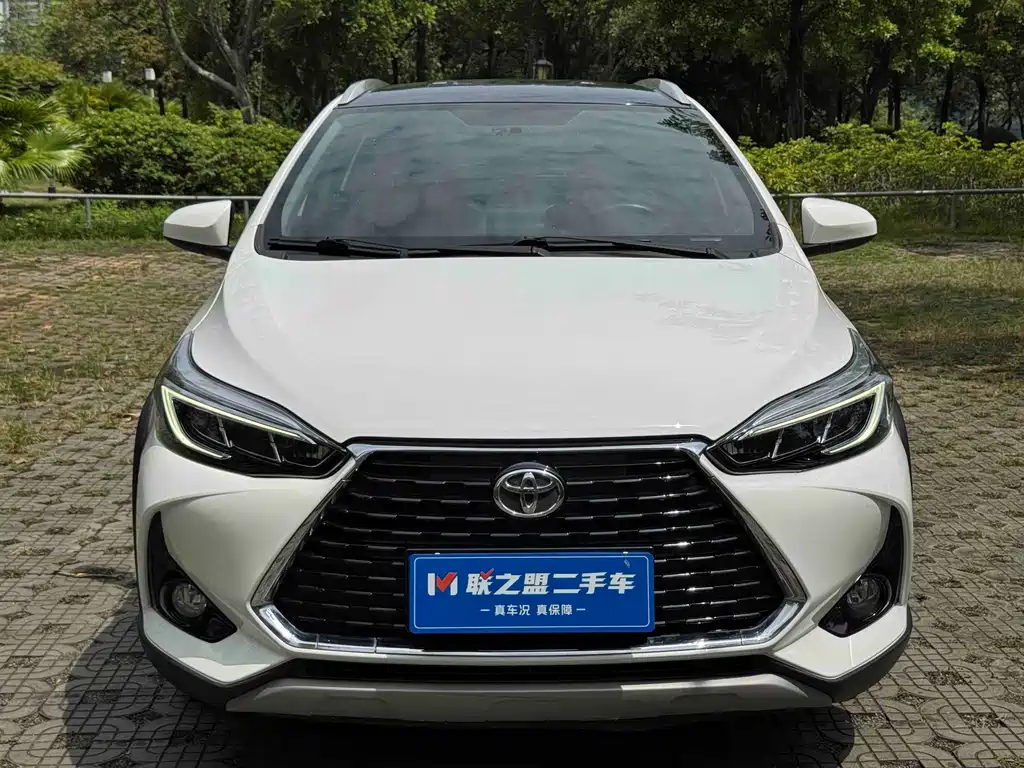 Toyota Yaris L 2022