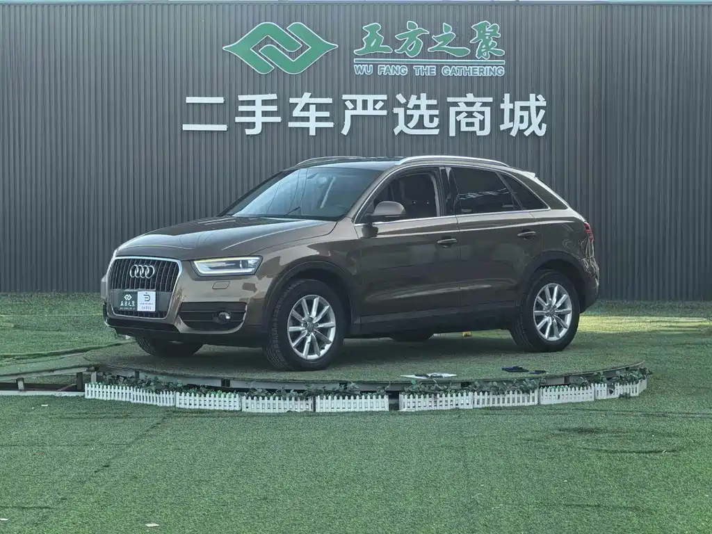 Audi Q3 2015 — фото 1