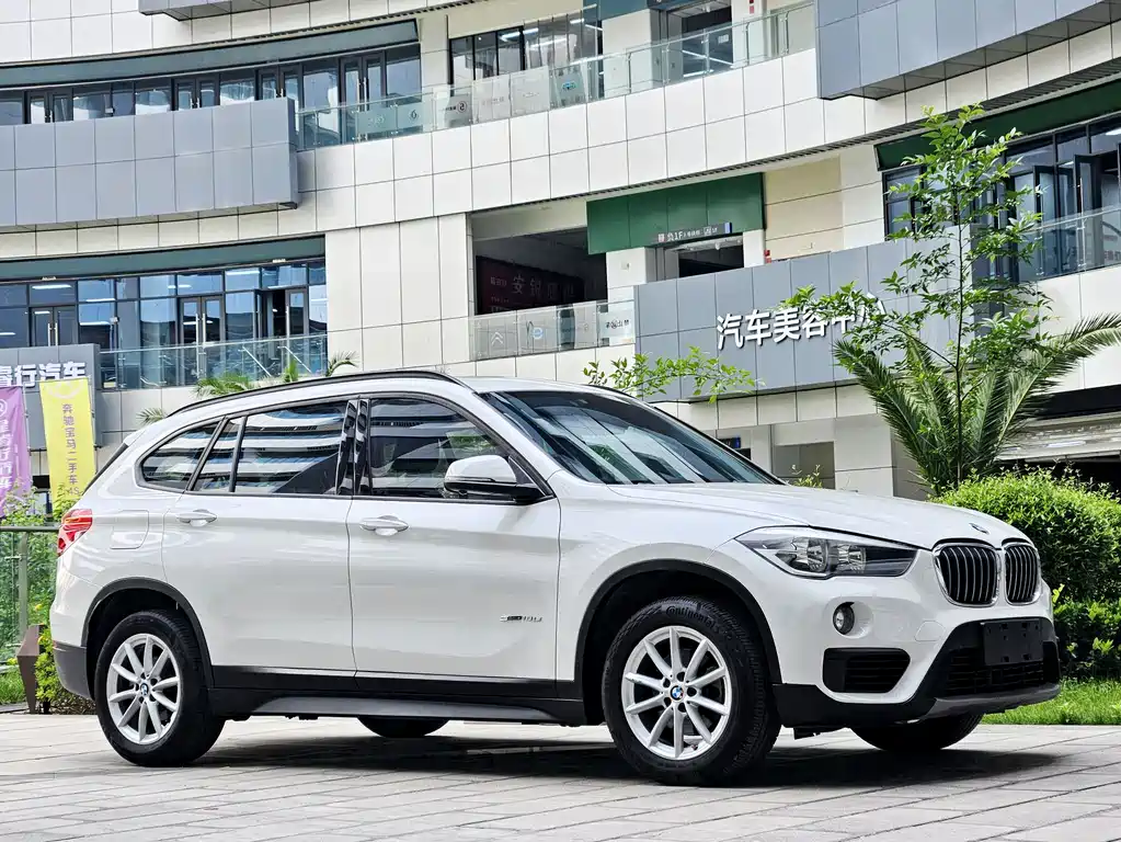BMW X1 2017 — фото 3