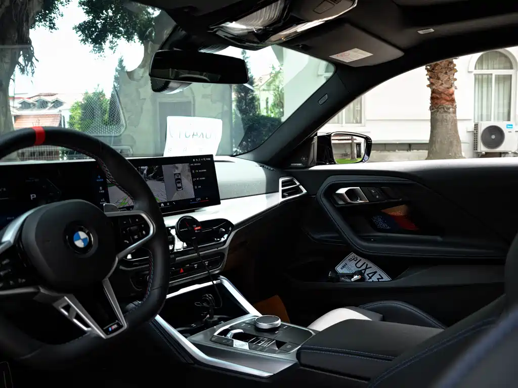 BMW M240i 2026 — фото 15