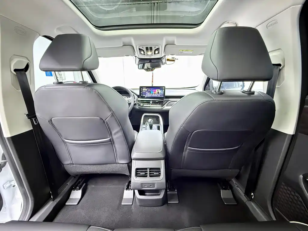 Haval H6 2023 — фото 12
