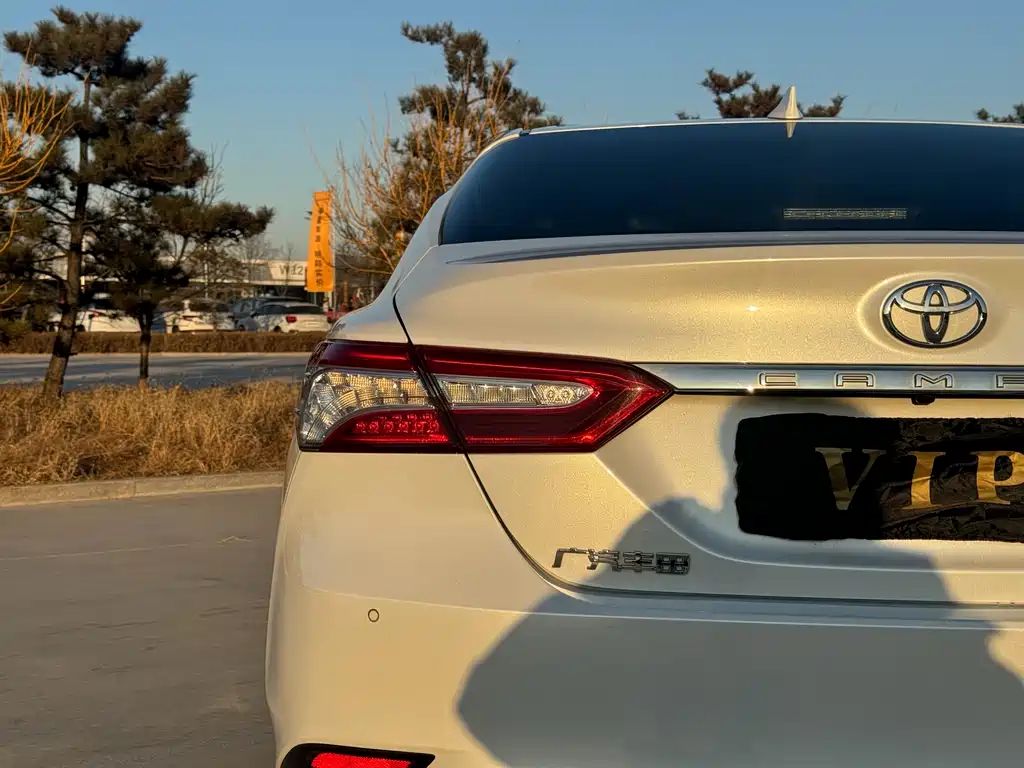 Toyota Camry 2021 — фото 21