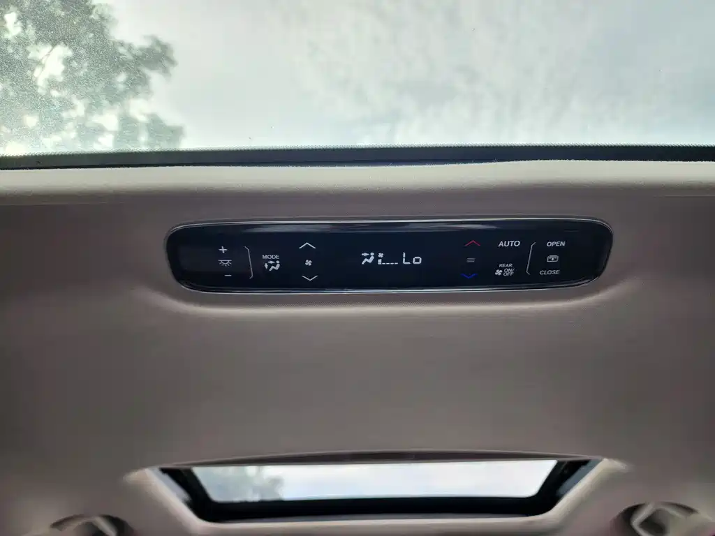 Honda Elysion 2017 — фото 18