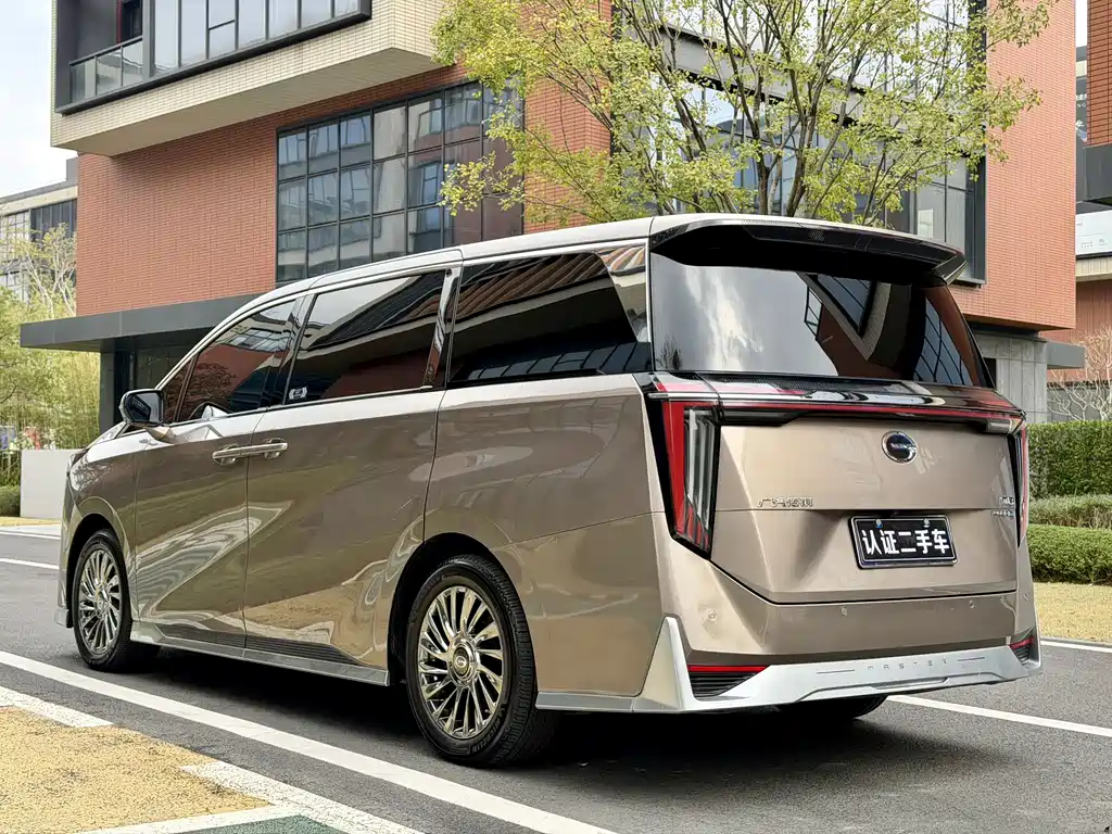 GAC Motor Trumpchi M8 2023 — фото 21