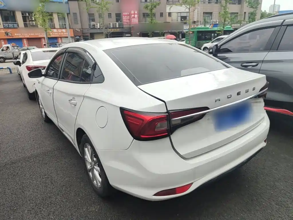 Roewe i5 2019