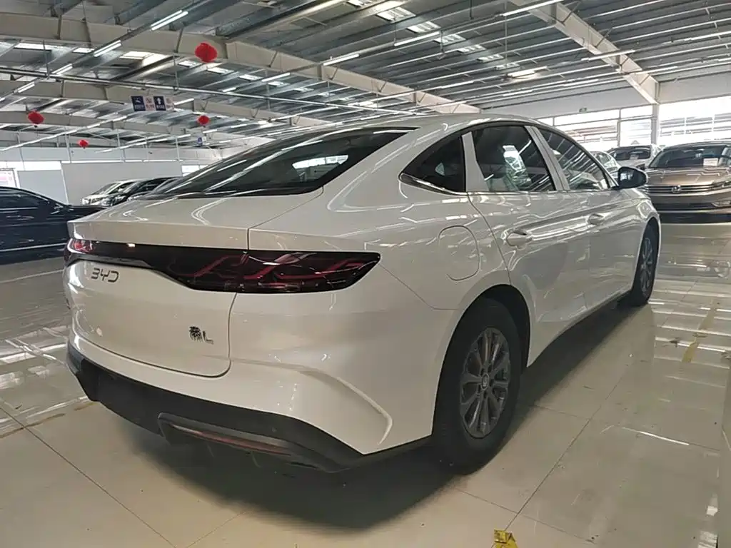 BYD Qin L 2025 — фото 7