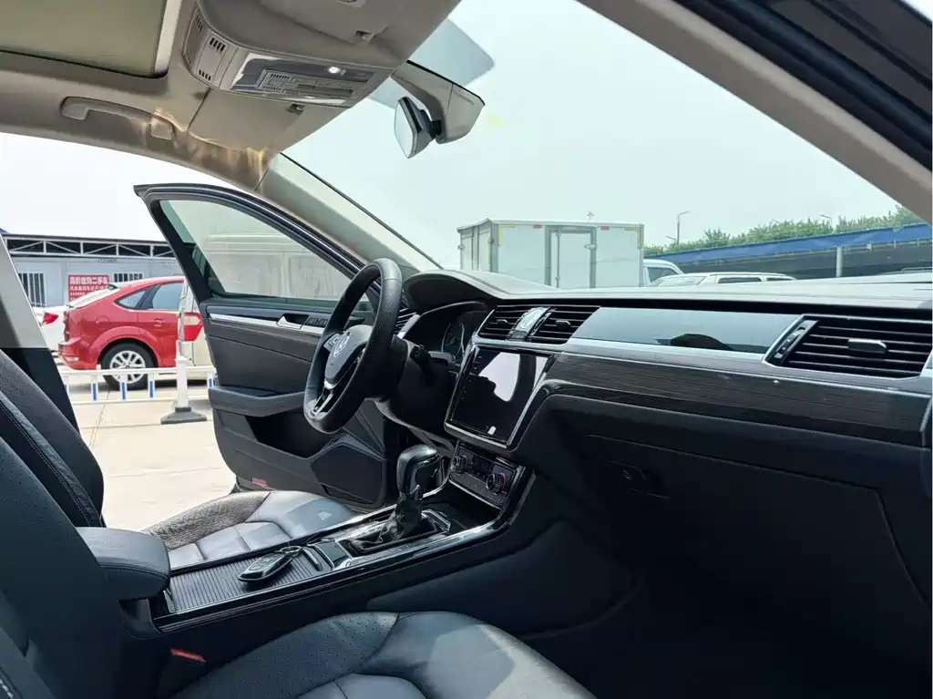 Volkswagen Phideon 2019