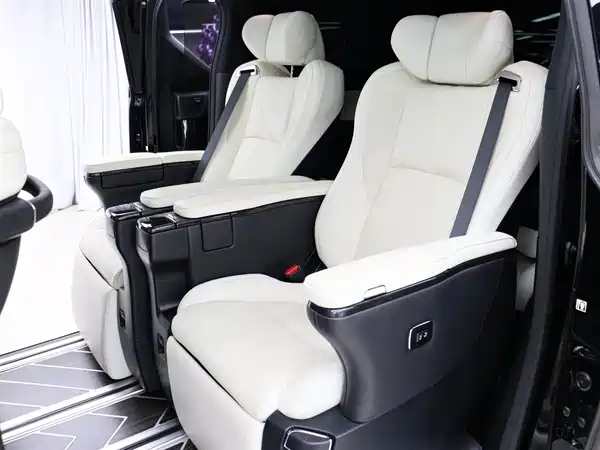 Lexus LM 2022
