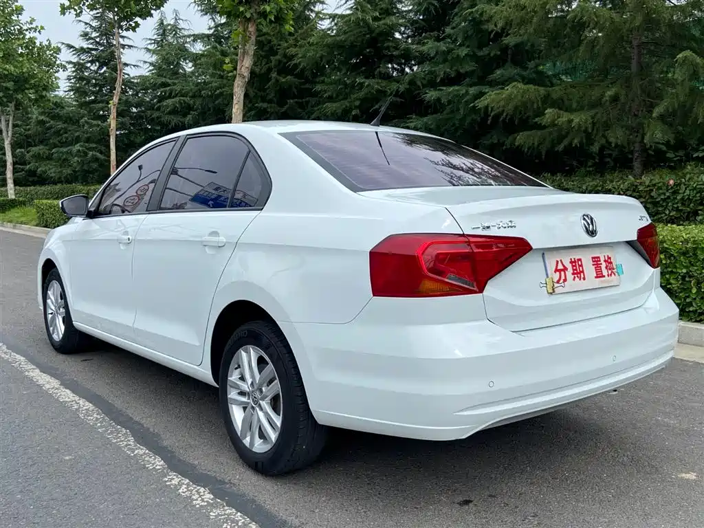 Volkswagen Jetta 2019 — фото 14