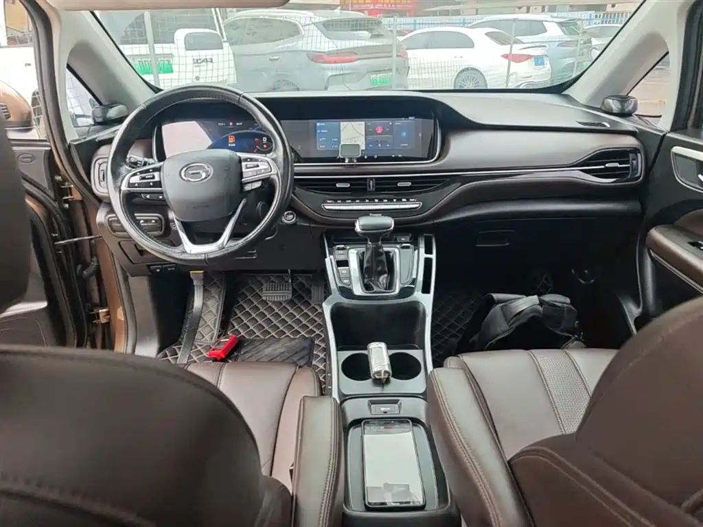 GAC Motor Trumpchi M6 2019 — фото 10