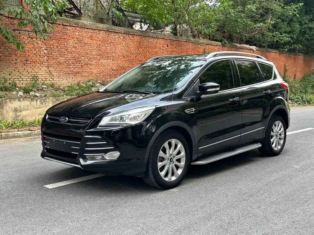 Ford Kuga 2014 — фото 1