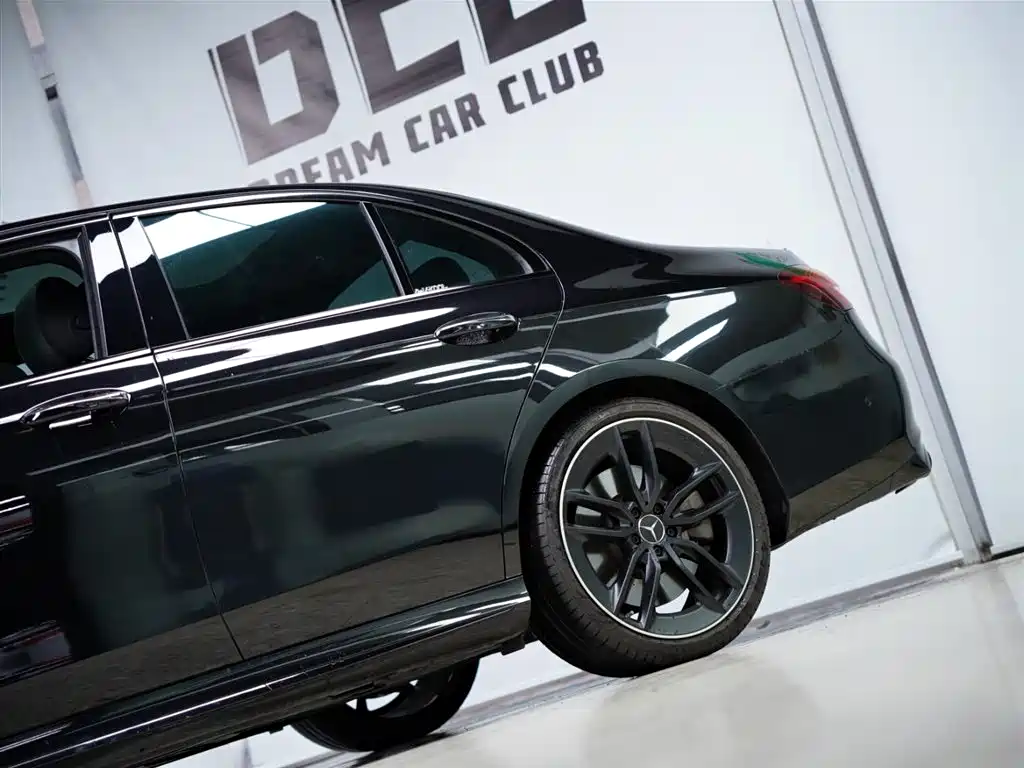Mercedes-Benz E-Class AMG 2023 — фото 25