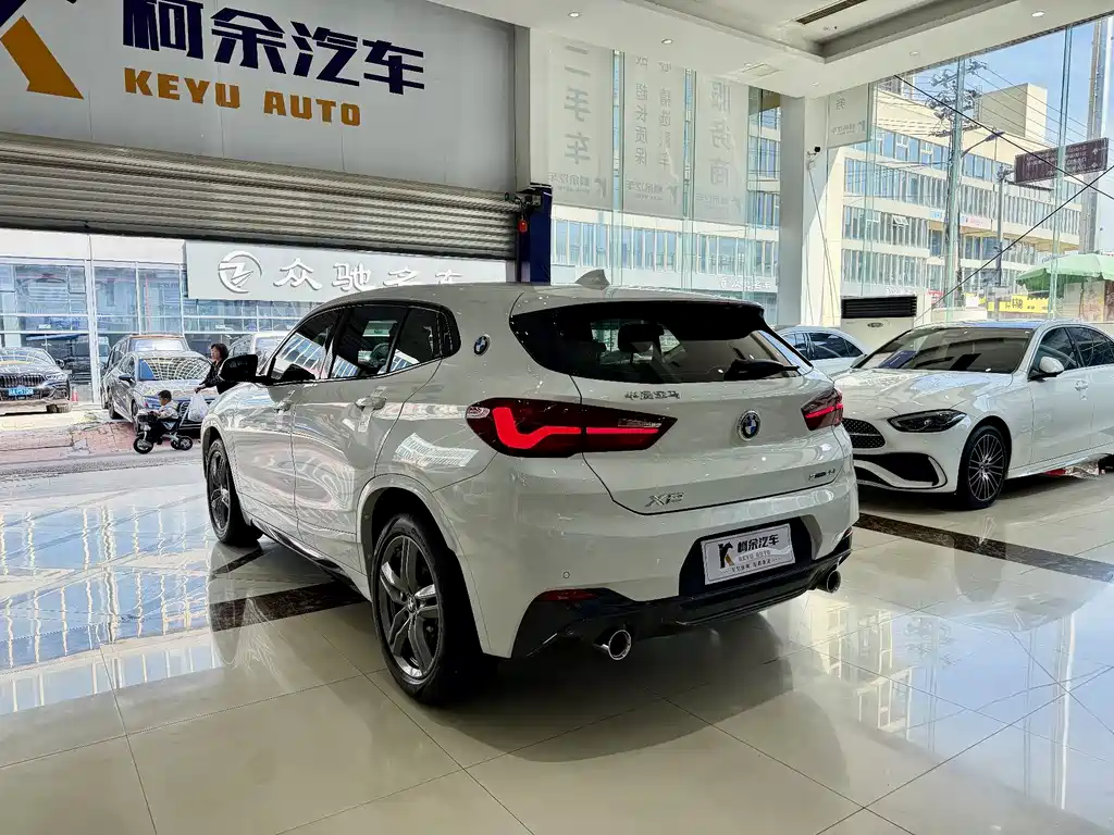 BMW X2 2022 — фото 21