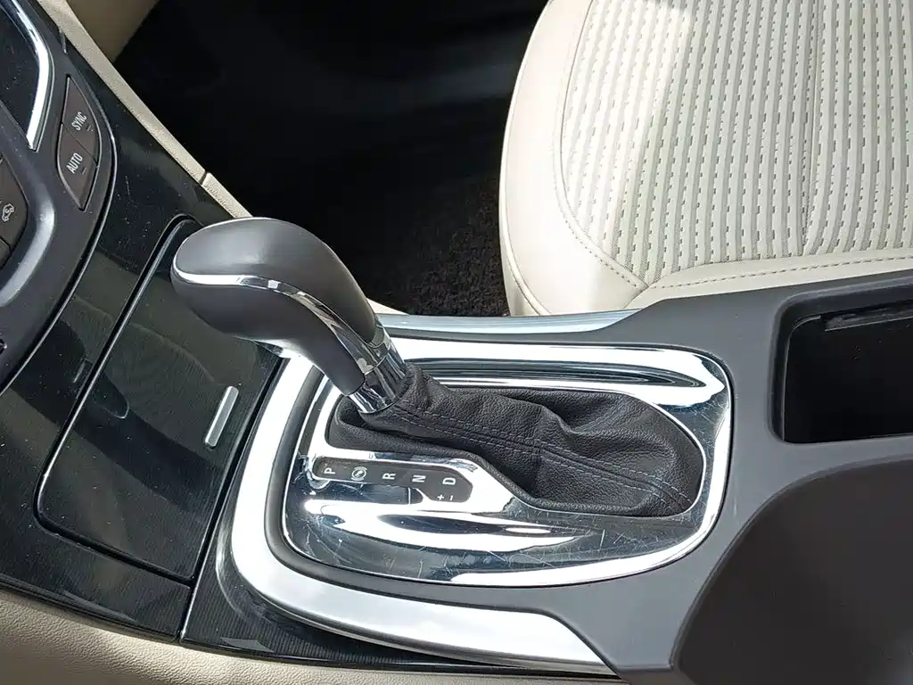 Buick Regal 2015 — фото 14