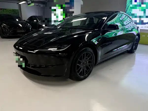 Tesla Model 3 2023