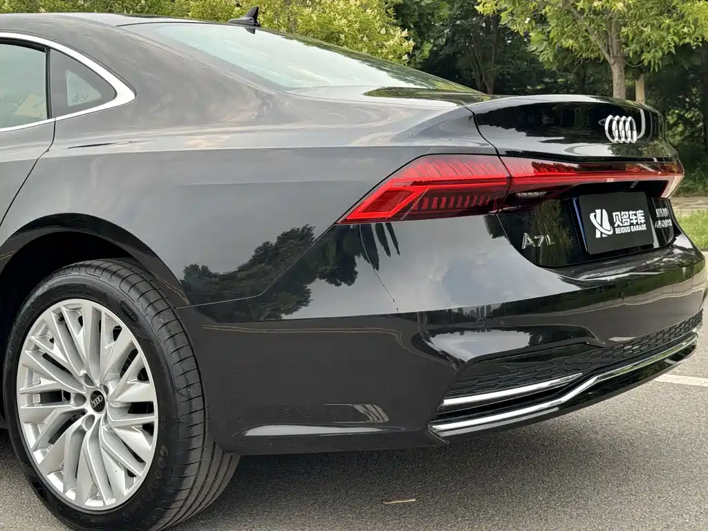 Audi A7L 2024 — фото 9