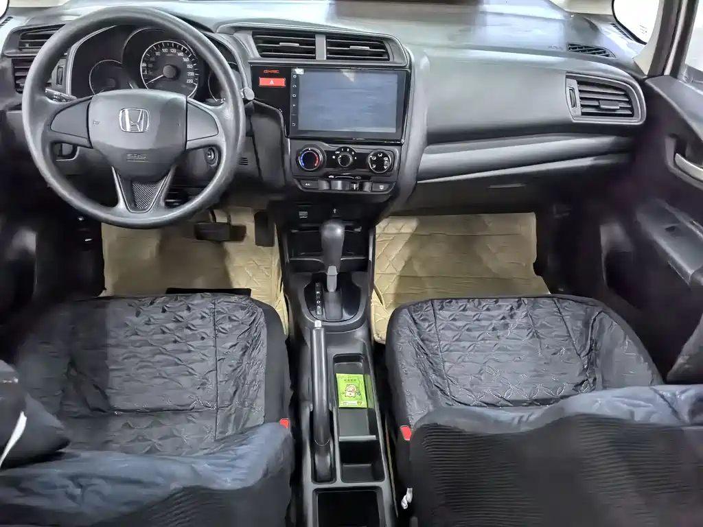 Honda Fit 2017 — фото 8