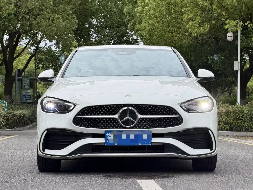 Mercedes-Benz C-Class 2024 — фото 2