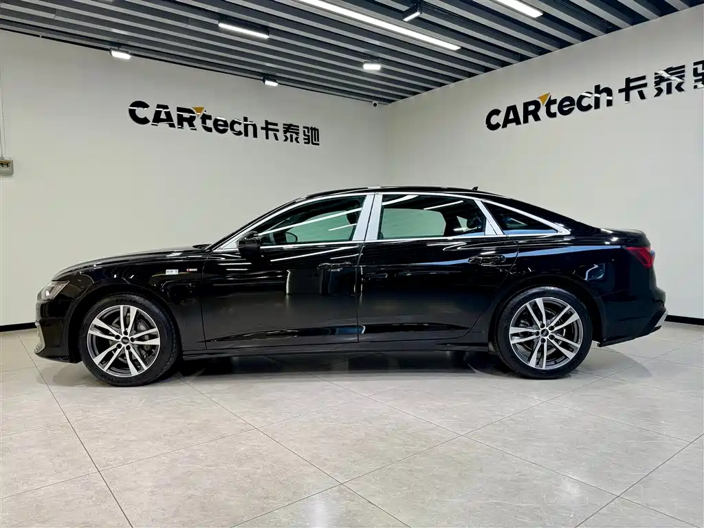 Audi A6L — фото 7