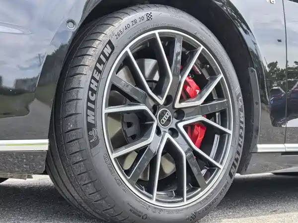 Audi A8 2021