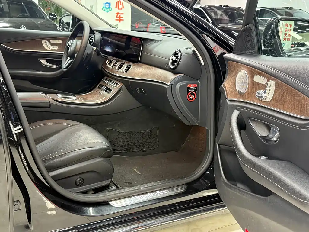 Mercedes-Benz E-Class 2019 — фото 6
