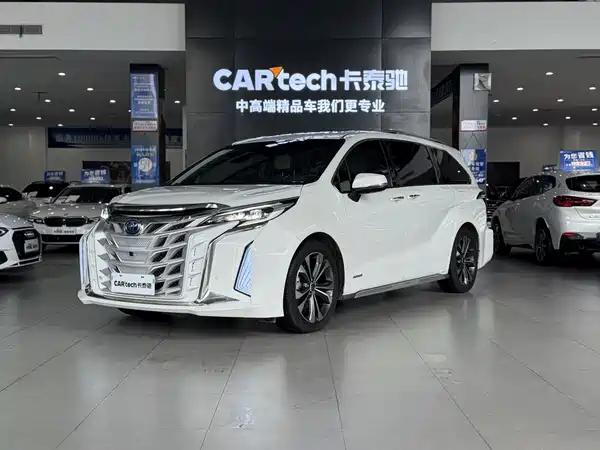 Toyota Granvia 2023