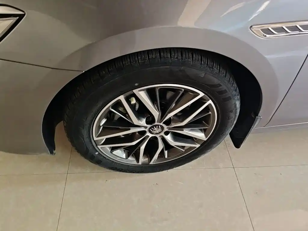 BYD Qin PLUS 2022 — фото 23