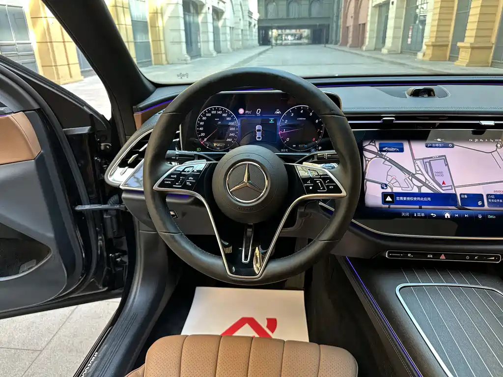 Mercedes-Benz E-Class 2025 — фото 17