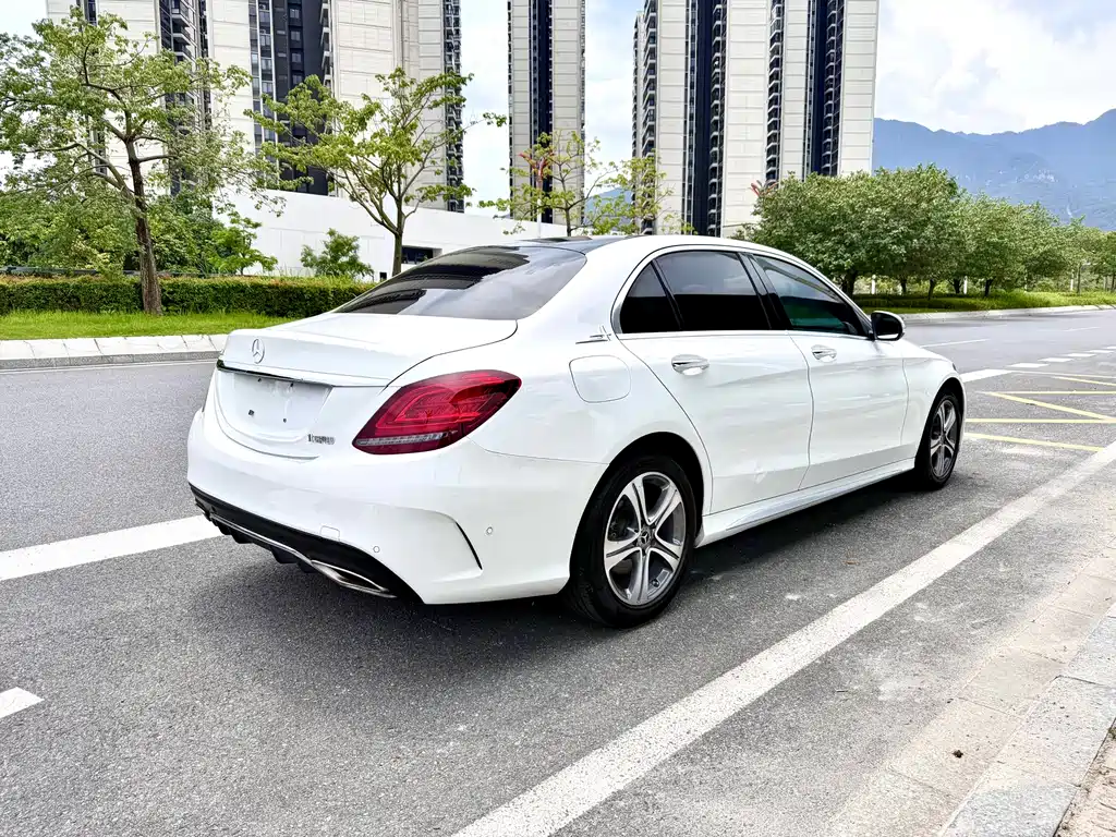 Mercedes-Benz C-Class 2020