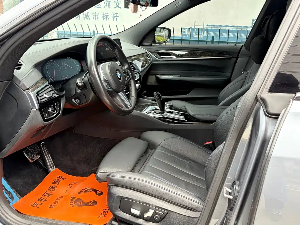 BMW 6 Series GT 2019 — фото 12