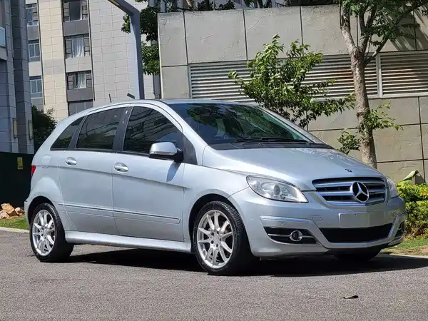 Mercedes-Benz B-Class 2012