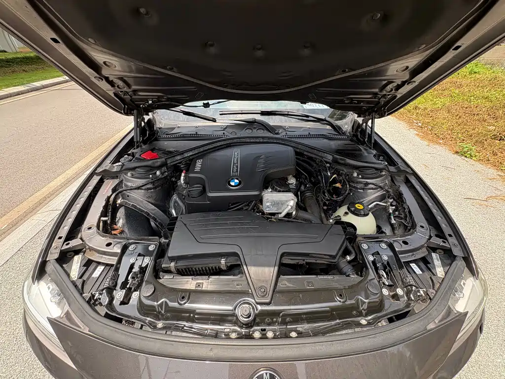 BMW 3 Series 2013 — фото 24