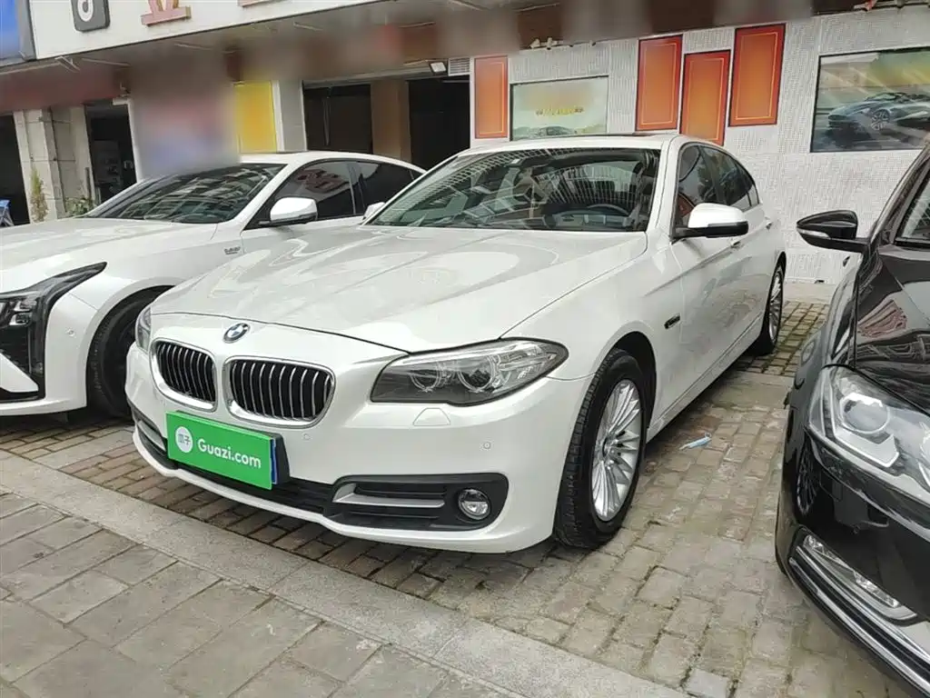 BMW 5 Series 2016 — фото 2