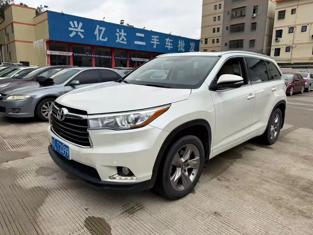 Toyota Highlander 2016 — фото 2