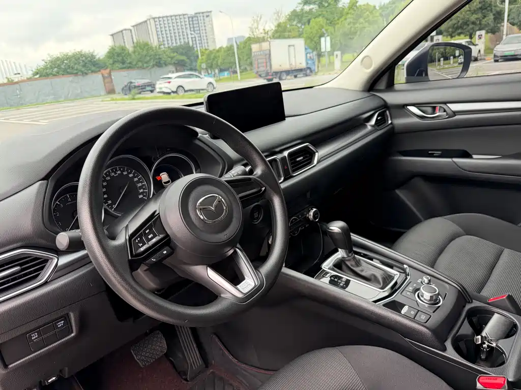 Mazda CX-5 2025