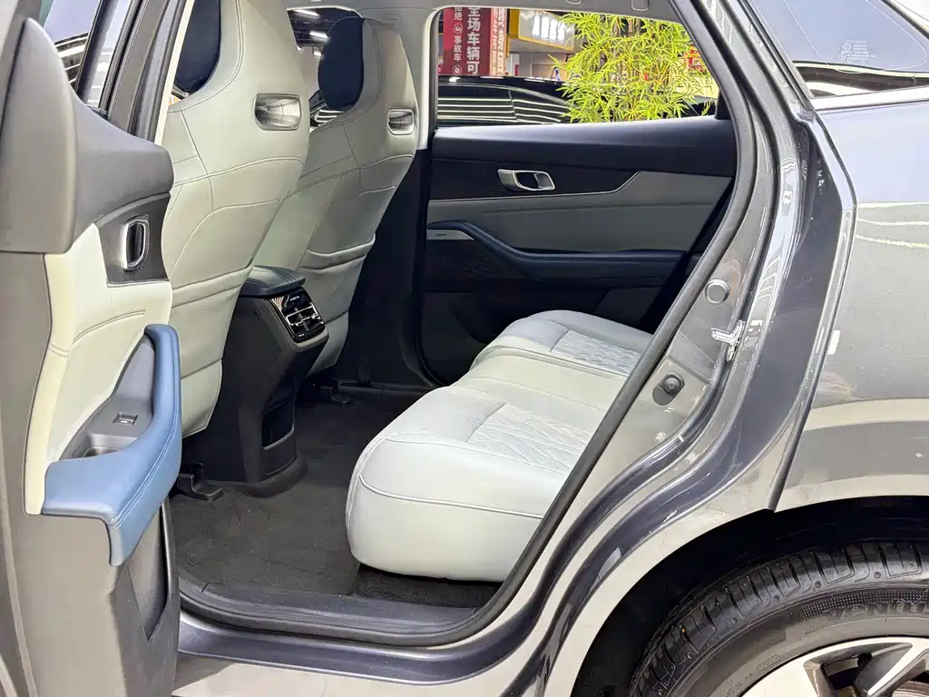 Changan UNI-K Smart Electronic Idd 2022 — фото 9