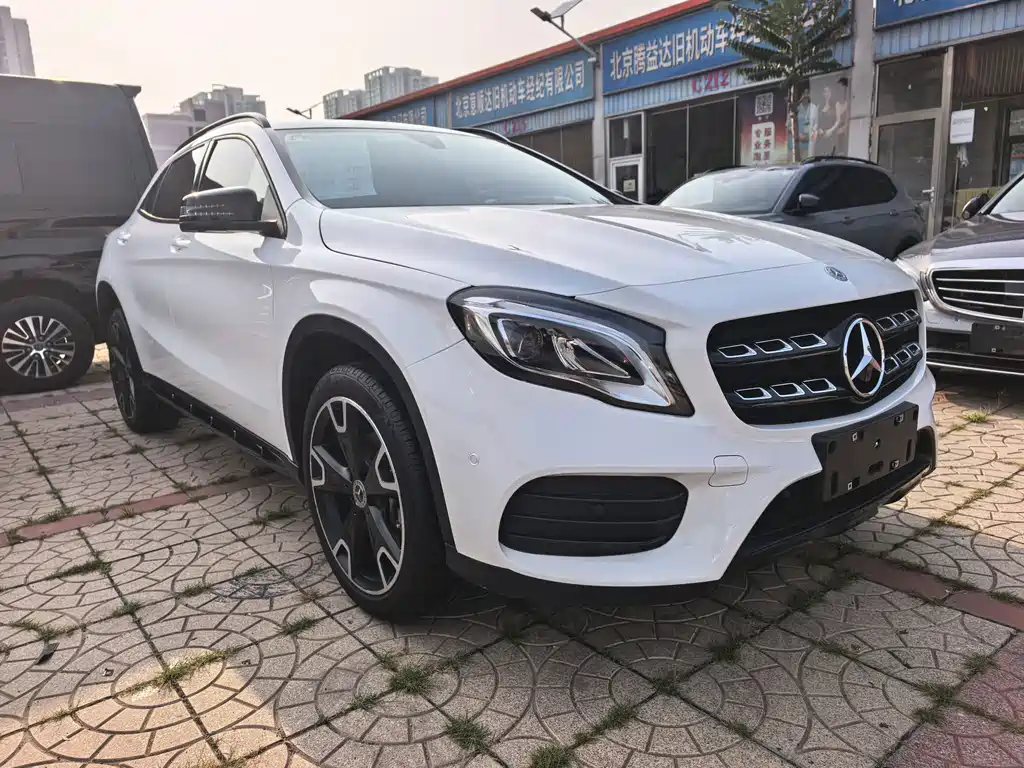 Mercedes-Benz GLA 2019
