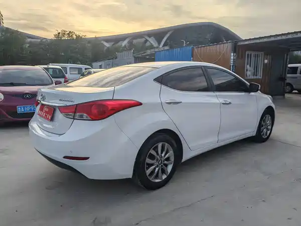 Hyundai Elantra Langdong 2016