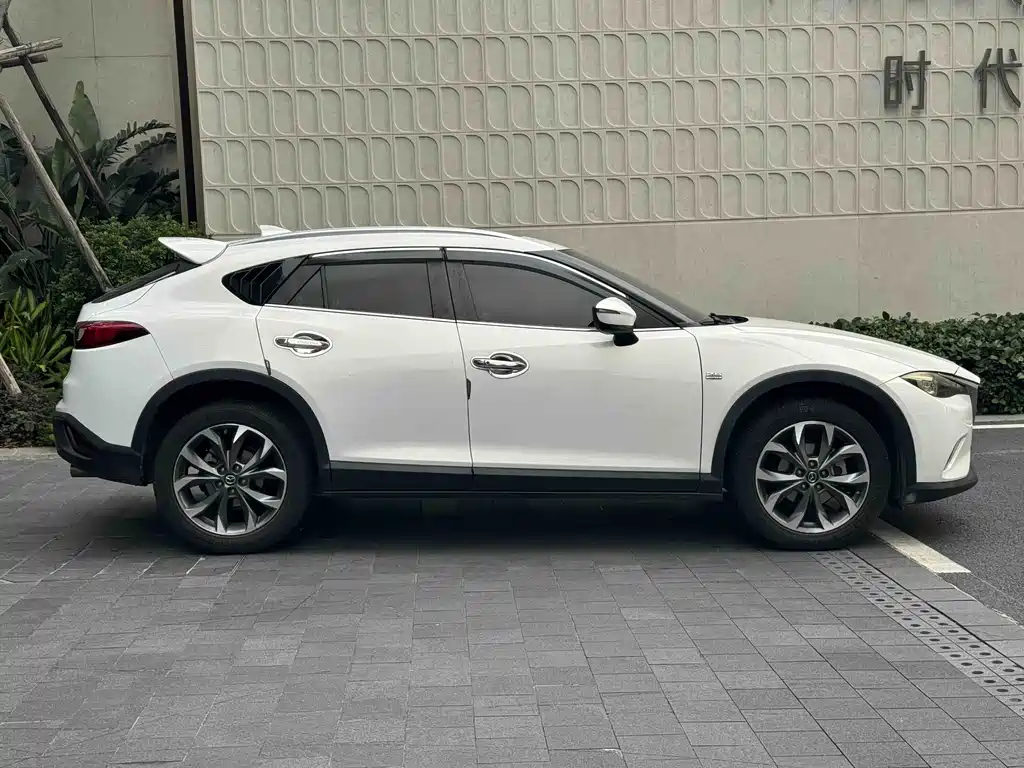 Mazda CX-4 2019 — фото 11