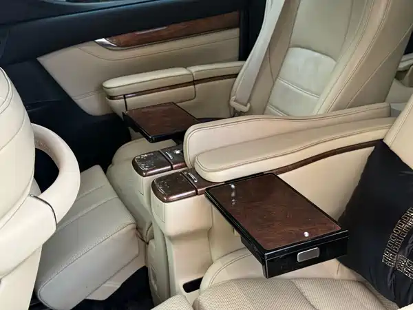 Toyota Alphard 2015