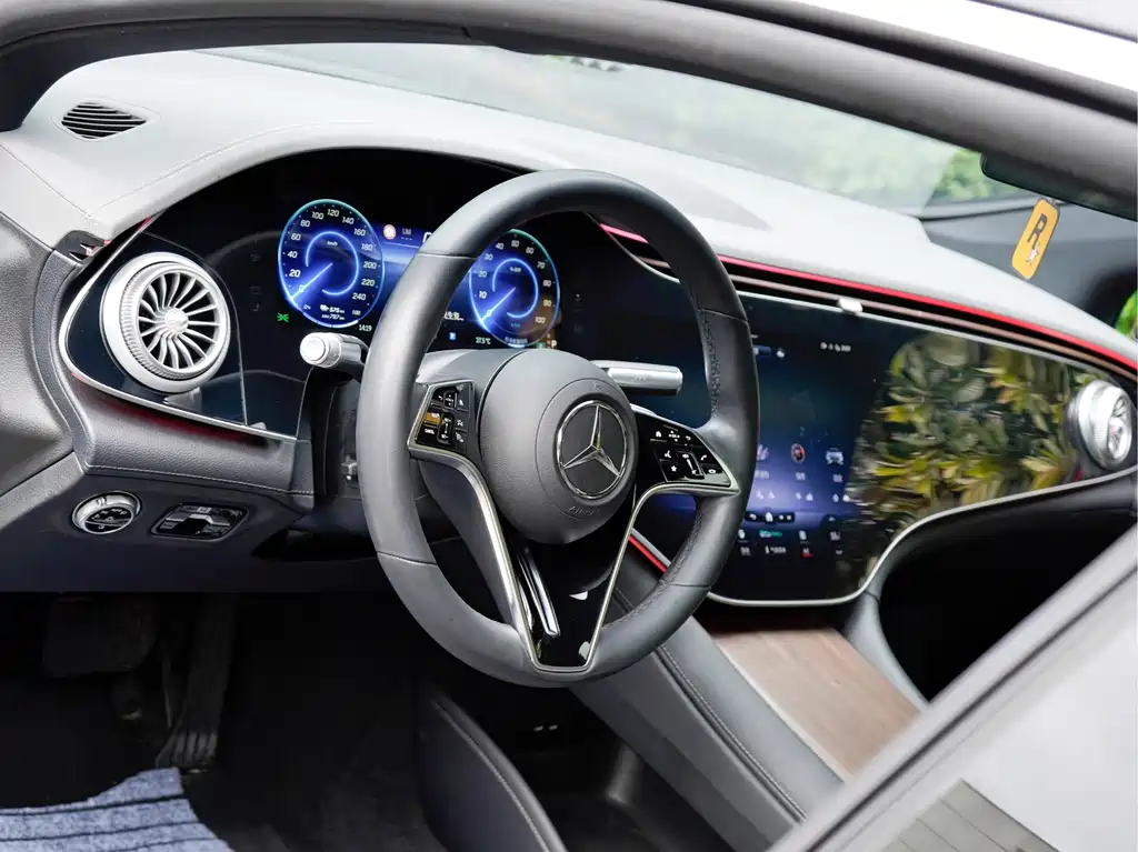 Mercedes-Benz EQS 2023 — фото 11