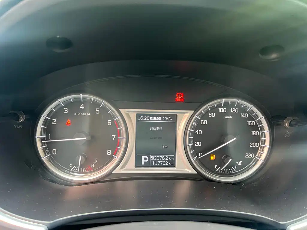 Suzuki Vitara 2018 — фото 18