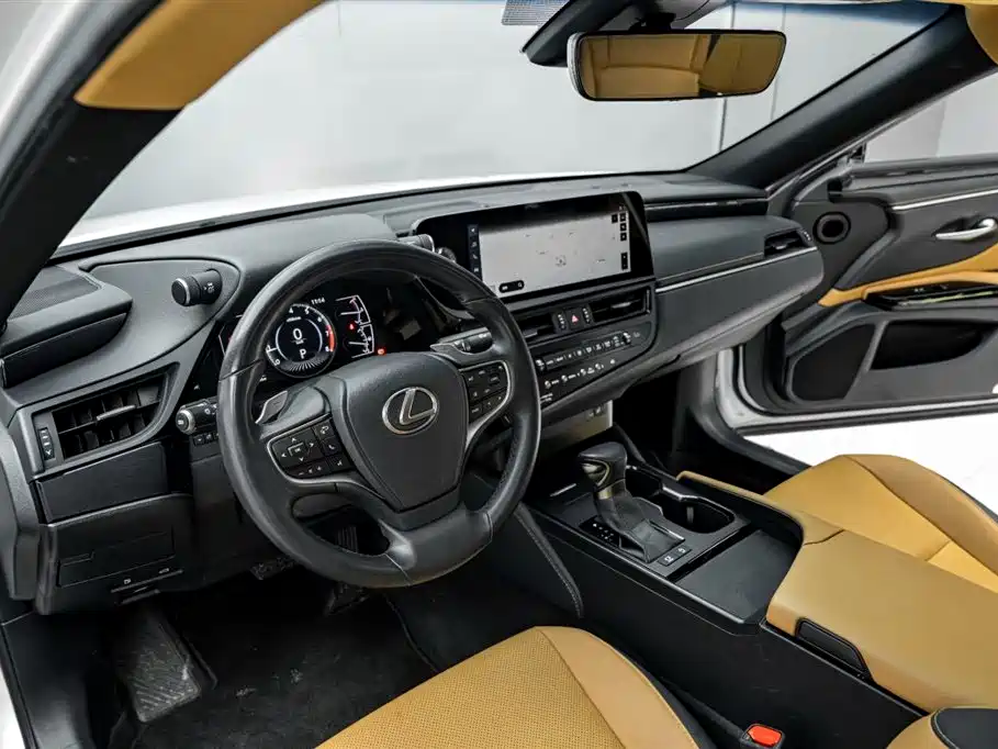 Lexus ES 2023 — фото 18