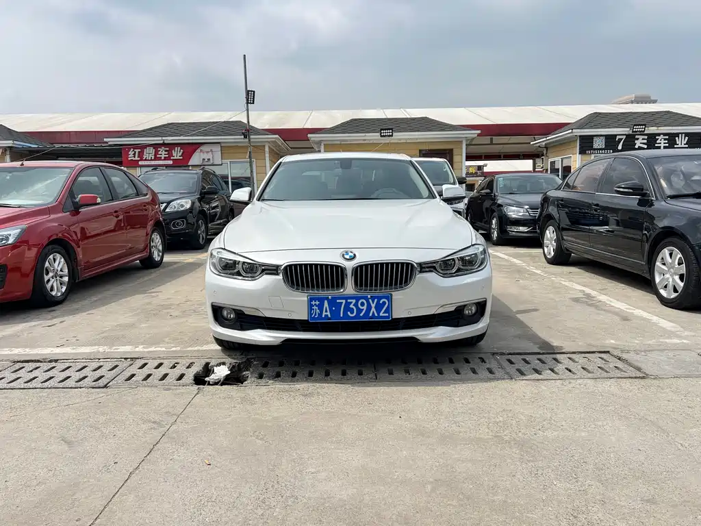 BMW 3 Series 2017 — фото 1