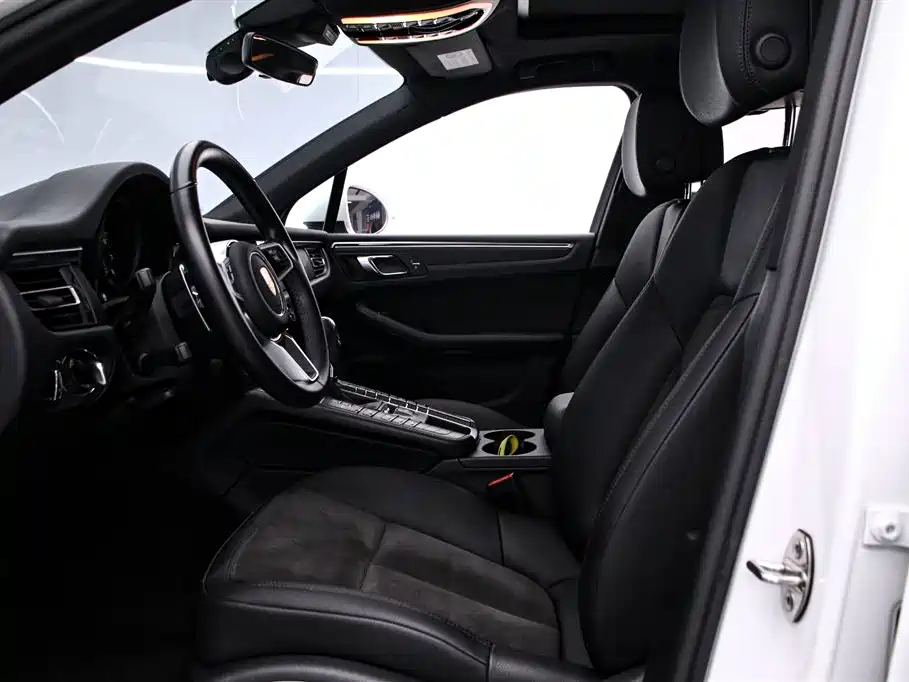 Porsche Macan 2021 — фото 12