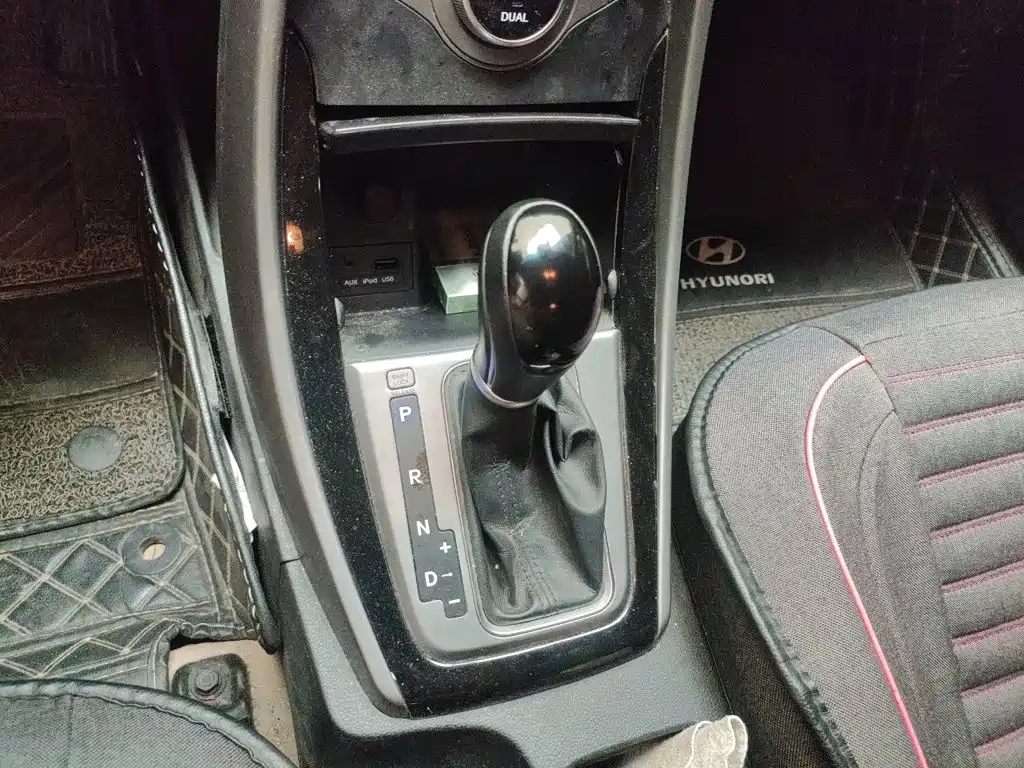 Hyundai Elantra Langdong 2015 — фото 10